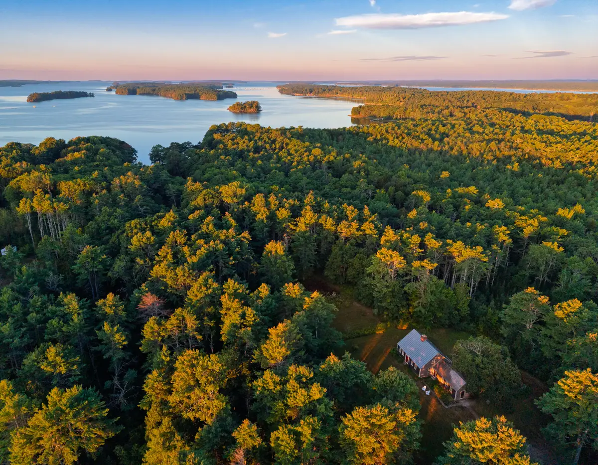 242 Simpsons Point Road, Brunswick, ME 04011 - #1