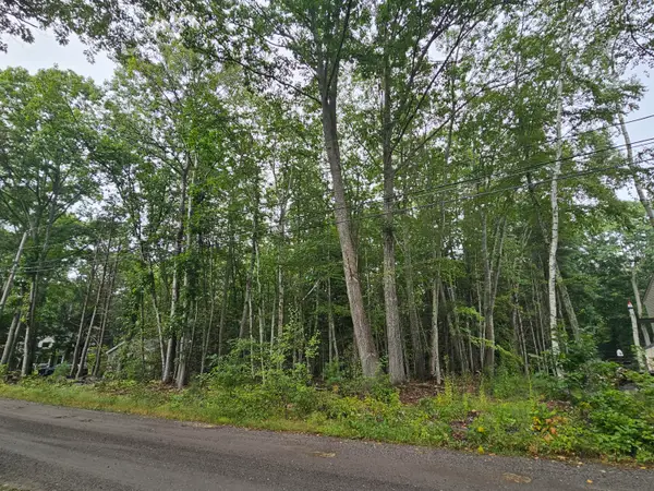 62 Dewey Road, York, ME 03909