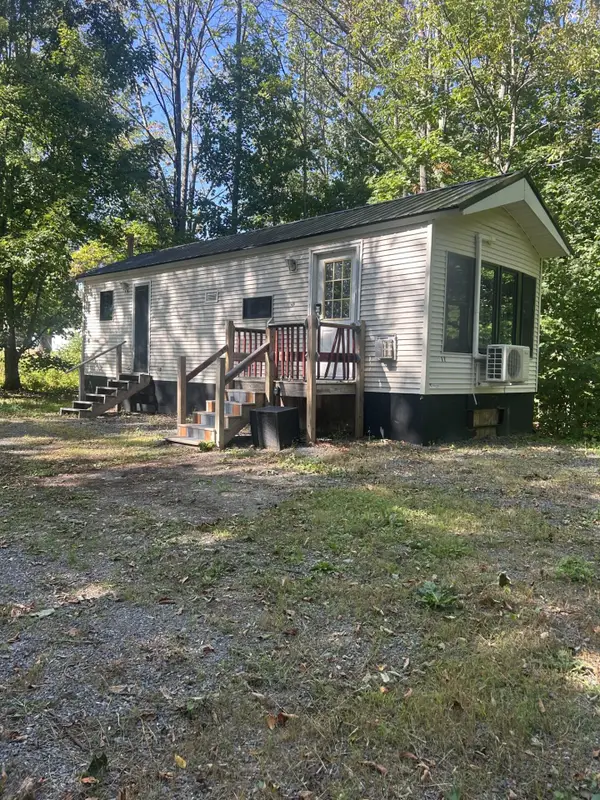 108 Green Road, Fairfield, ME 04937