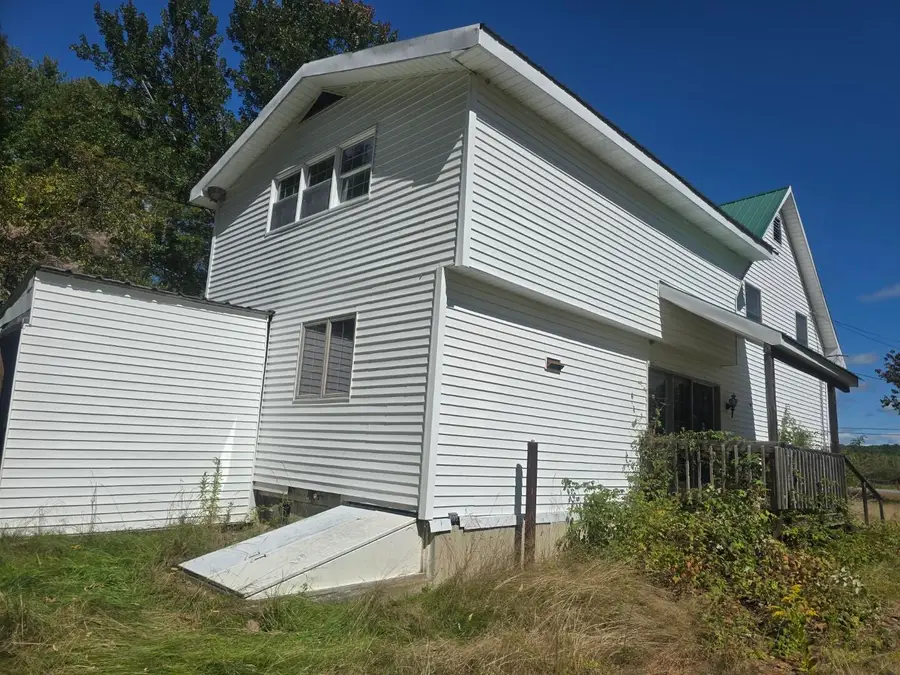 1423 Park Street, Livermore Falls, ME 04254 - #3