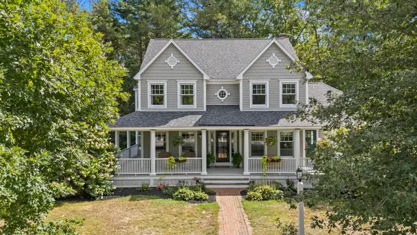 6 Meadowview Lane, Cape Elizabeth, ME 04107