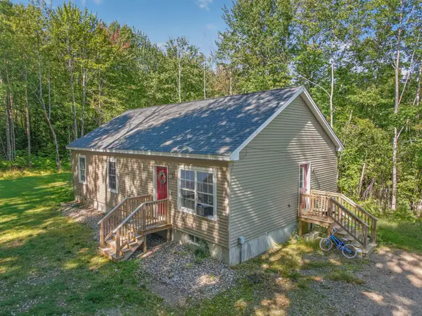 305 High Road, Cornish, ME 04020