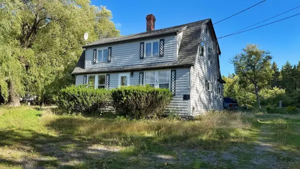 476 County Road, Lubec, ME 04652