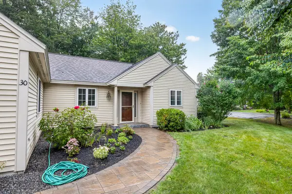 30 Honeysuckle Lane, Scarborough, ME 04074