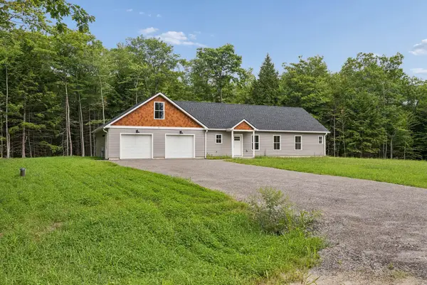 81 Mcgrath Pond Loop Road, Belgrade, ME 04917