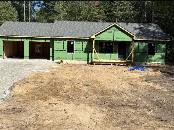 241 Skeetfield Road, Oxford, ME 04270