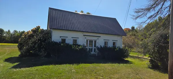 271 Oxbow Road, Palmyra, ME 04965