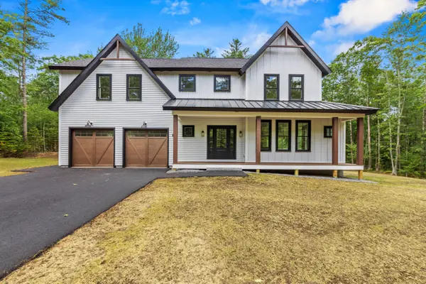8 Salvato Lane, Kennebunk, ME 04043