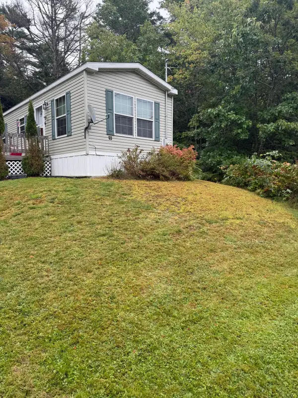 99 Mount Ephraim Road, Searsport, ME 04974