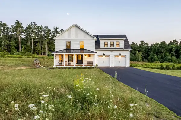 10 Carter Brook Drive, Scarborough, ME 04074