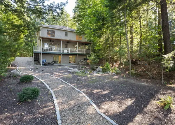 36 Whittemore Cove Road, Raymond, ME 04071