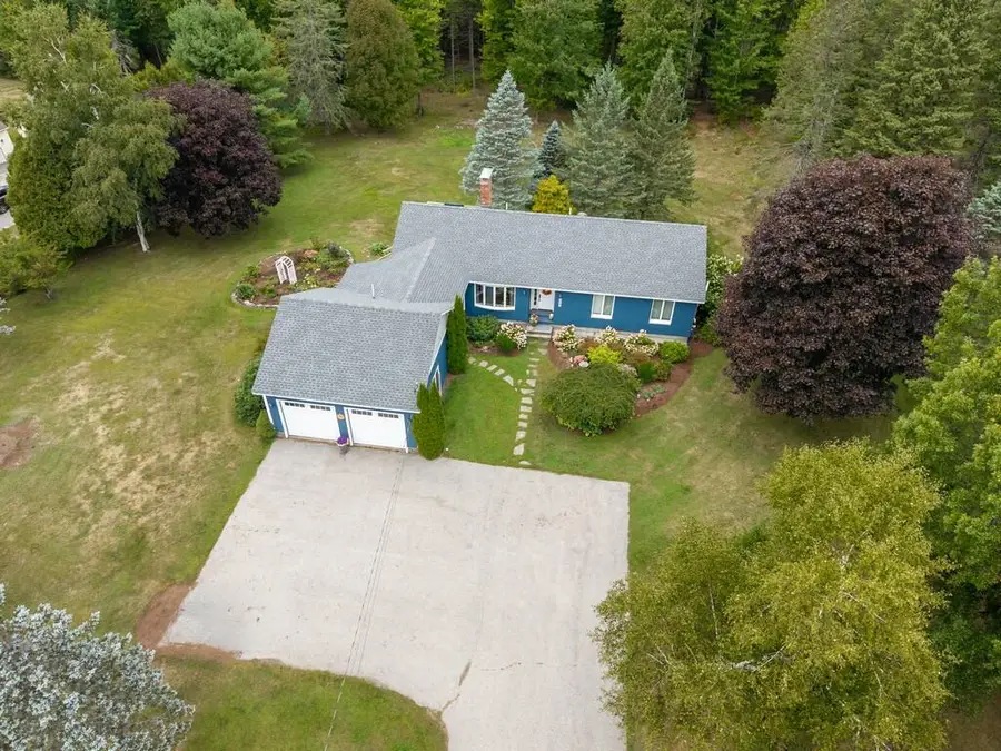 2072 Skyway Valley, Hermon, ME 04401 - #2