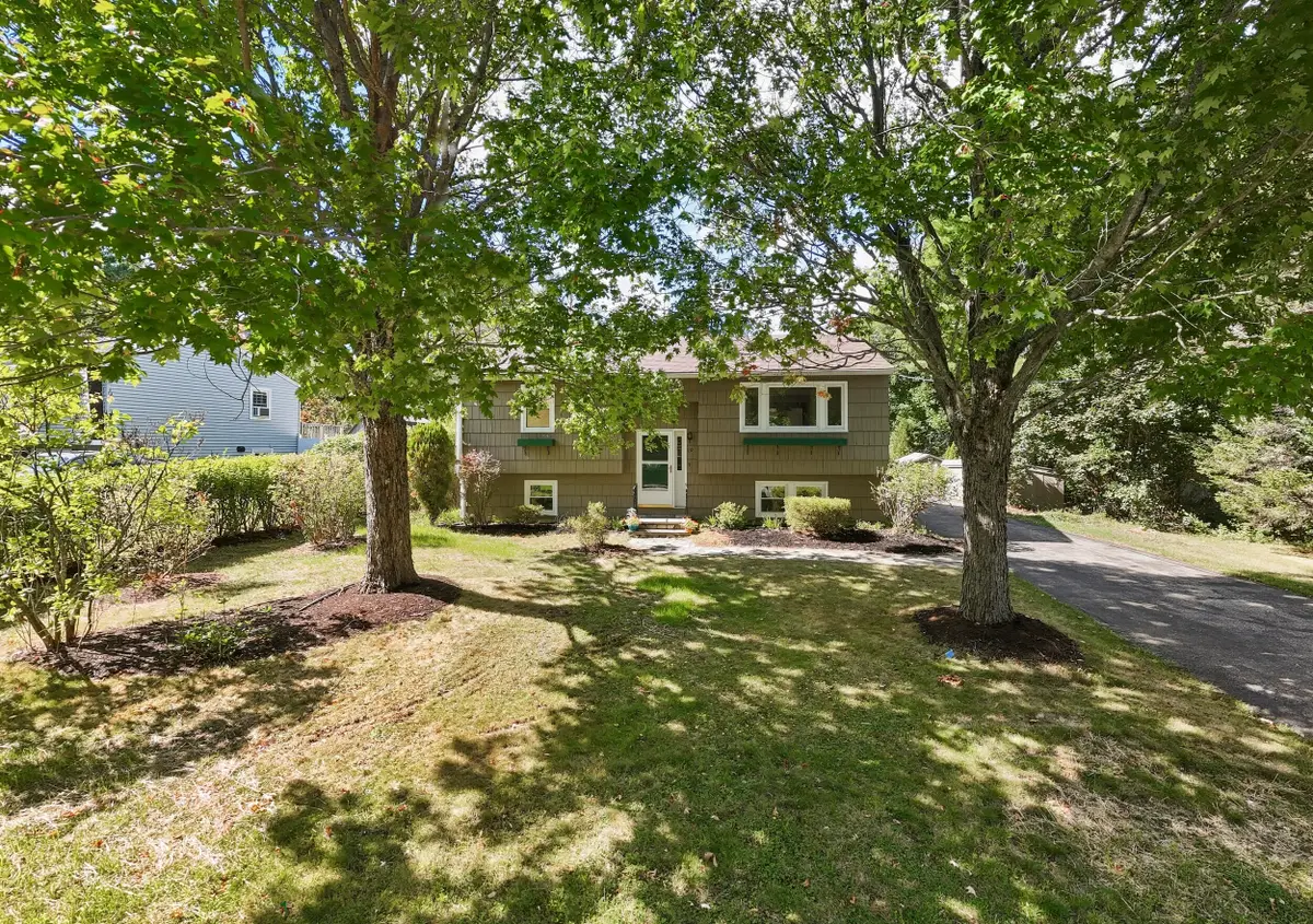 19 Ellen Circle, Yarmouth, ME 04096 - #1