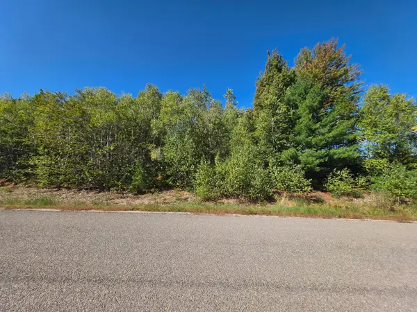 301 Tamarack Trail, Bangor, ME 04401
