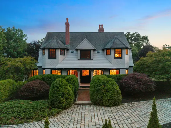 425 York Street, York, ME 03909