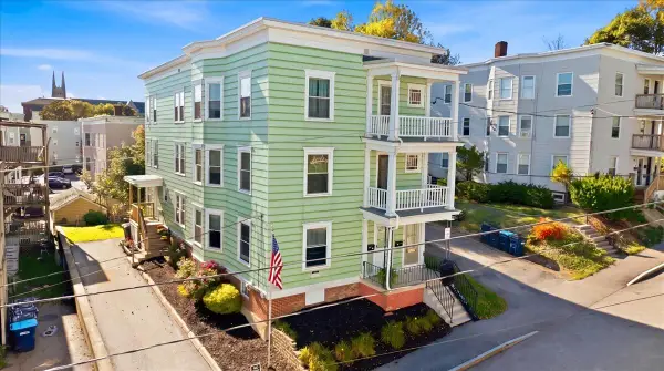 17 Bradley Street, Lewiston, ME 04240