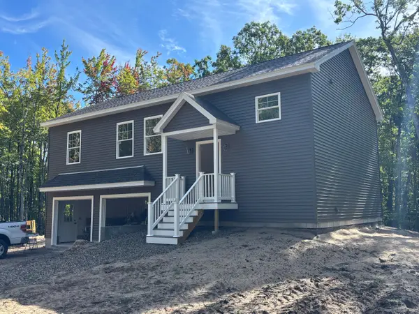 10 Lagueux Lane, Waterboro, ME 04030