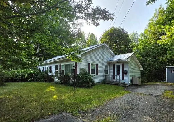 129 Enfield Road, Lincoln, ME 04457