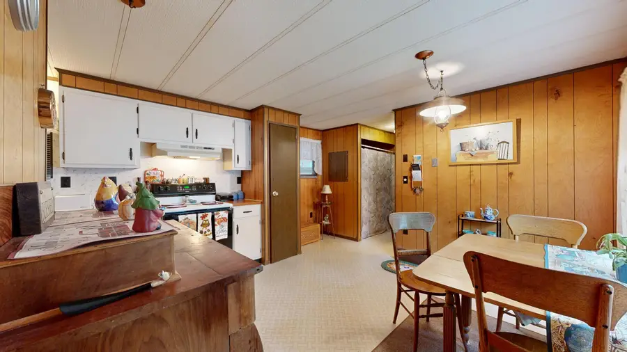 33 Oakwood Drive, Turner, ME 04282 - #3
