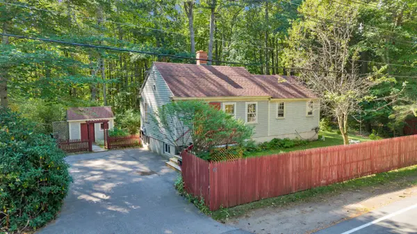 63 Factory Pasture Lane, Kennebunk, ME 04043