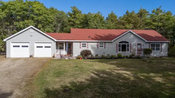 56 Marble Ledge Drive, Boothbay, ME 04537