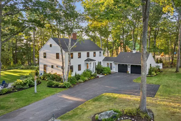 13 Ole Musket Road, Cumberland, ME 04110