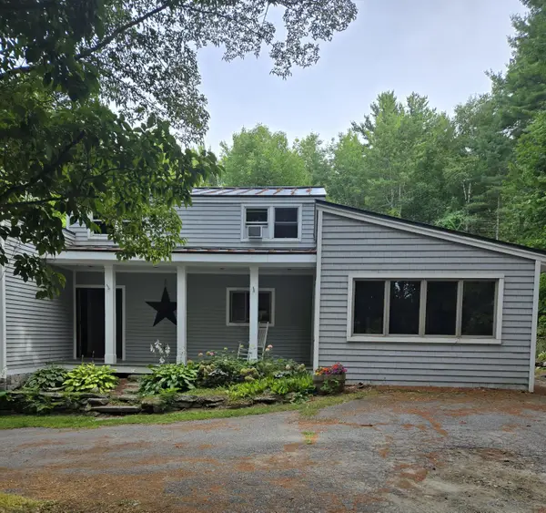242 Molyneaux Road, Camden, ME 04843
