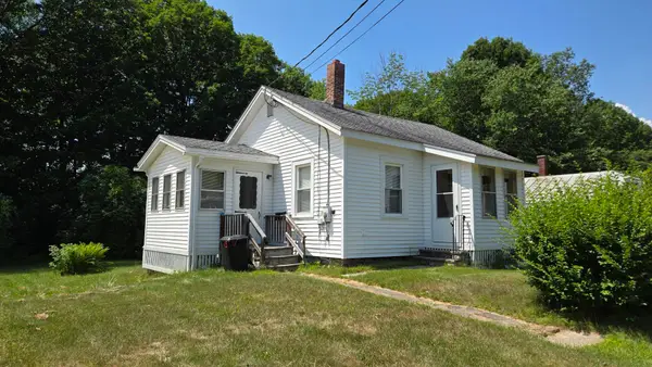 79 Middle Avenue, Mexico, ME 04257