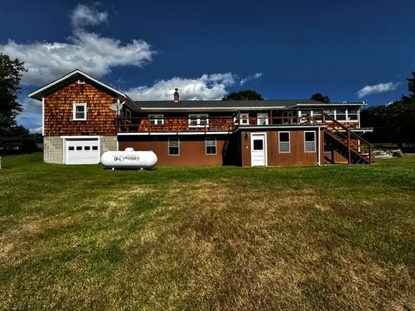 73 Ridge Road, Peru, ME 04290