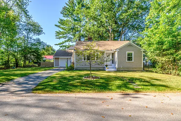 11 Graham Terrace, Portland, ME 04103