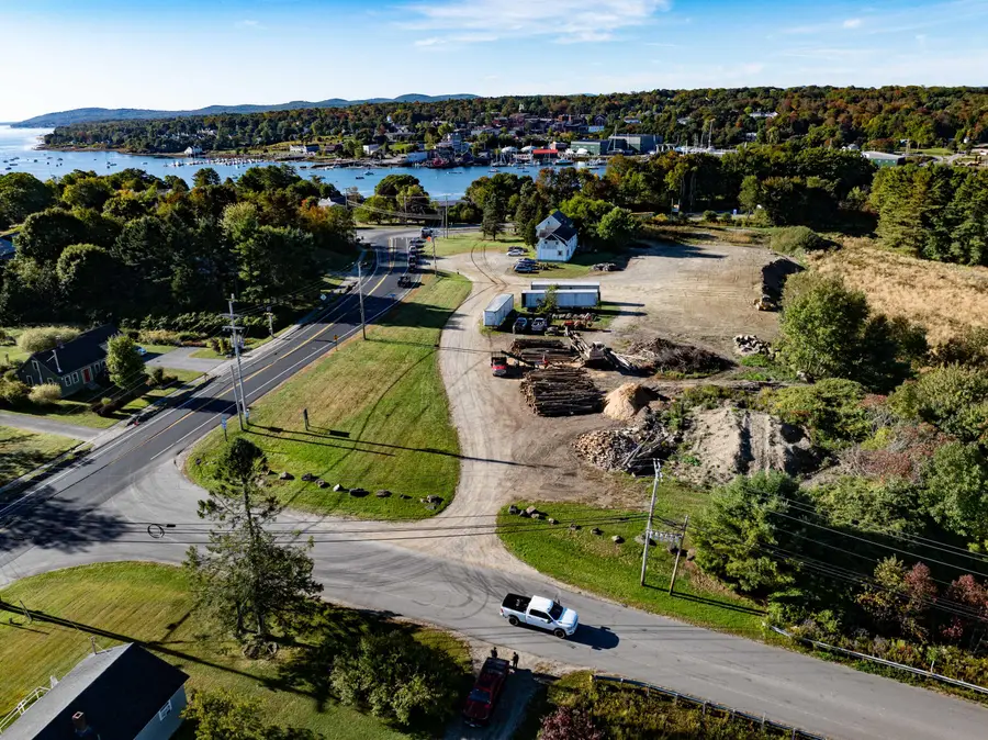 2 Swan Lake Avenue, Belfast, ME 04915 - #3