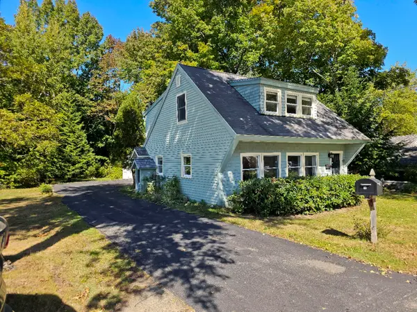 19 Bradbury Street, Belfast, ME 04915