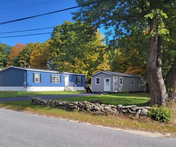 31 Nichol Street, Paris, ME 04281