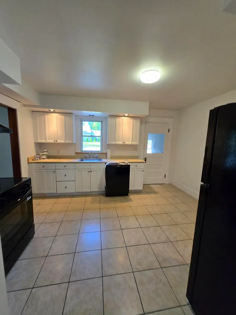 25 Falmouth Road, Falmouth, ME 04105 - #3