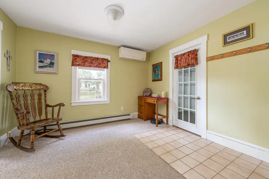 16 Braman Street, Auburn, ME 04210 - #3