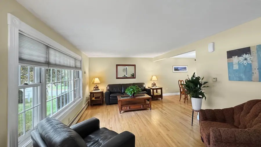 51 Essex Street, Sanford, ME 04073 - #3