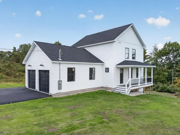 17 Home Field Drive, Limerick, ME 04048