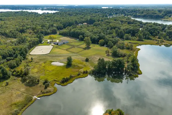 717 River Road, Eliot, ME 03903