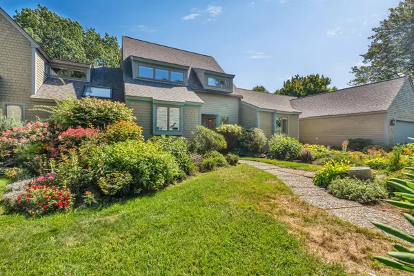 9 Jameson Point Road #9, Rockland, ME 04841