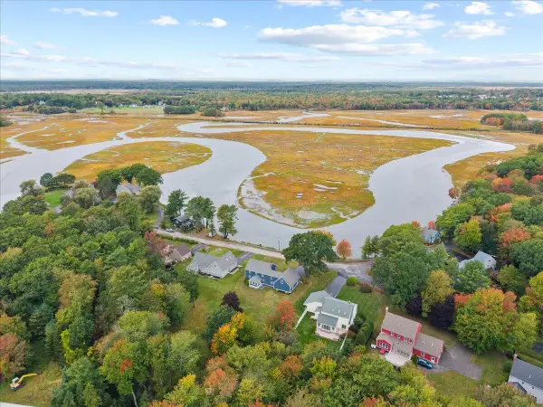 24 Clay Pits Road, Scarborough, ME 04074