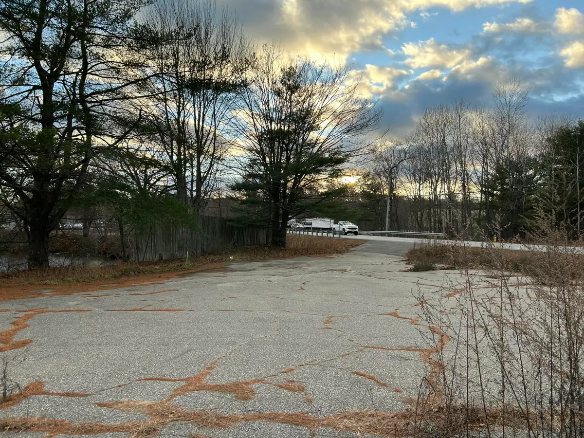 912 Washington Street N, Auburn, ME 04210 - #1