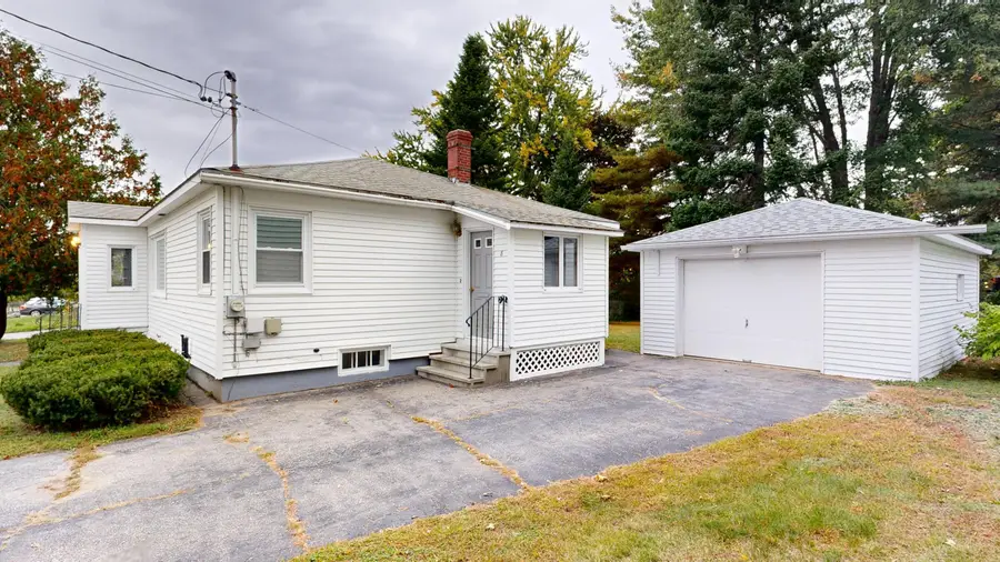 8 Highland Avenue, Lewiston, ME 04240 - #3