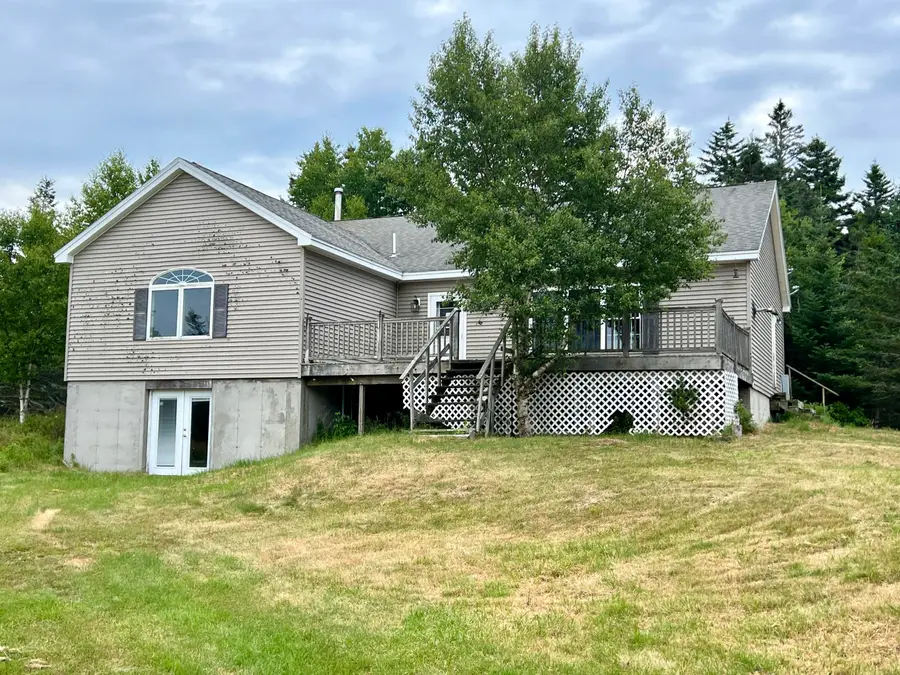 212 Stanley Point Road, Swans Island, ME 04685 - #2