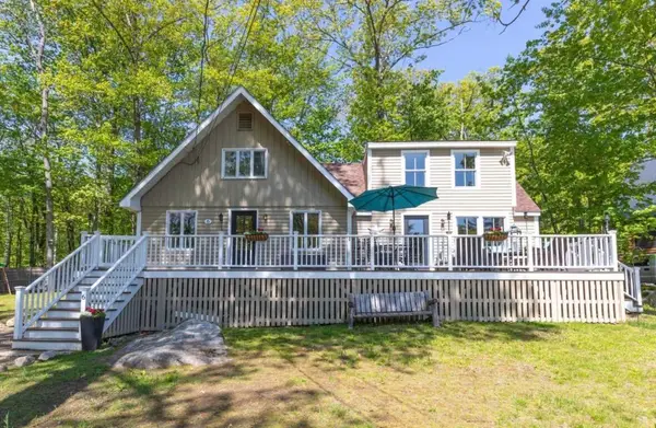 6 Wards Cove Road, Standish, ME 04084