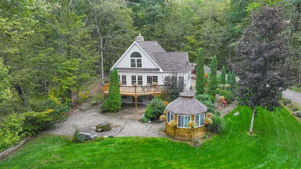 36 Bentwood Street, Naples, ME 04055