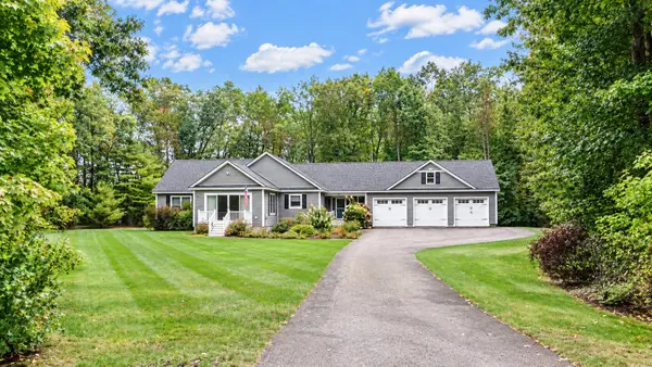 13 Mabry Lane, Kennebunk, ME 04043