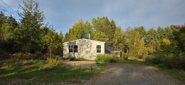 704 Me-168, Winn, ME 04495