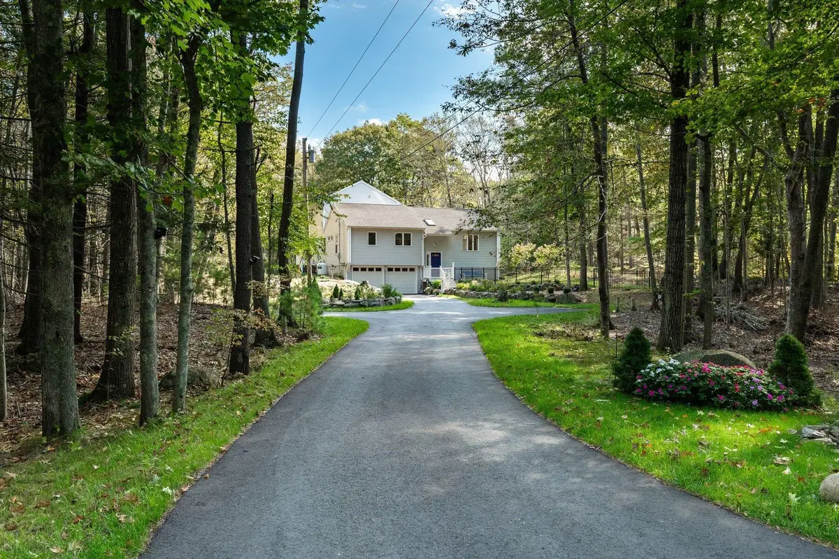 27 Pocahontas Road, Kittery, ME 03905 - #1