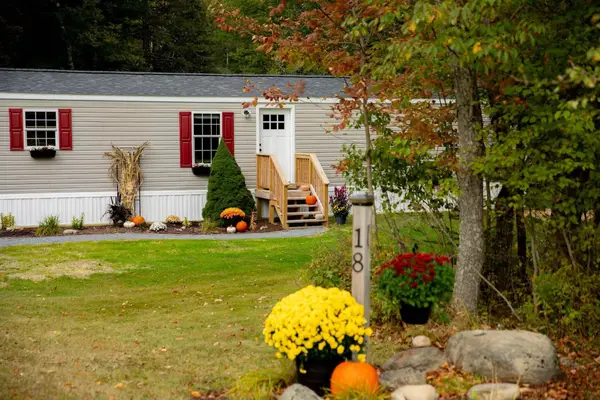 18 Violette Way, Orland, ME 04472