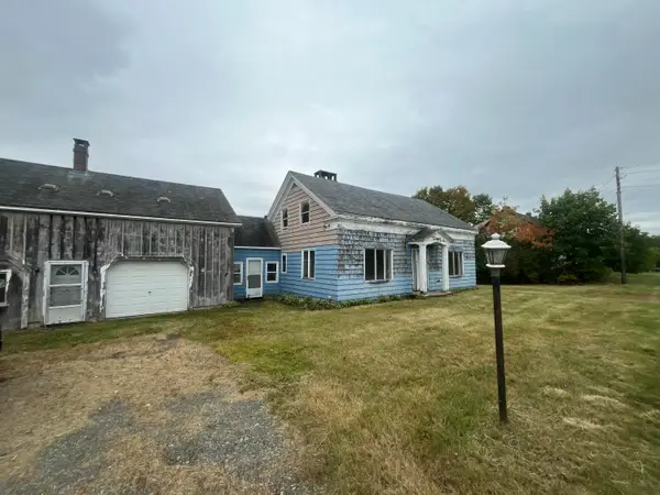 580 River Road, Orrington, ME 04474